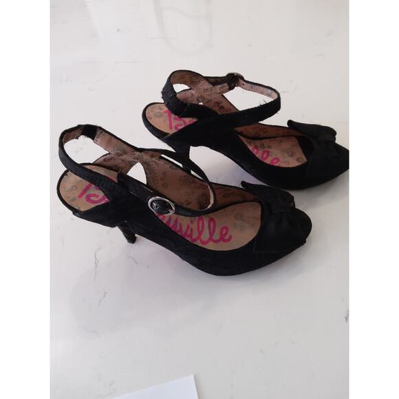 Betsey Johnson Shoes - Betsey Johnson Betsyville Lacy Heels PinUp Peep toe bow blk sling Dark Fairy s 8